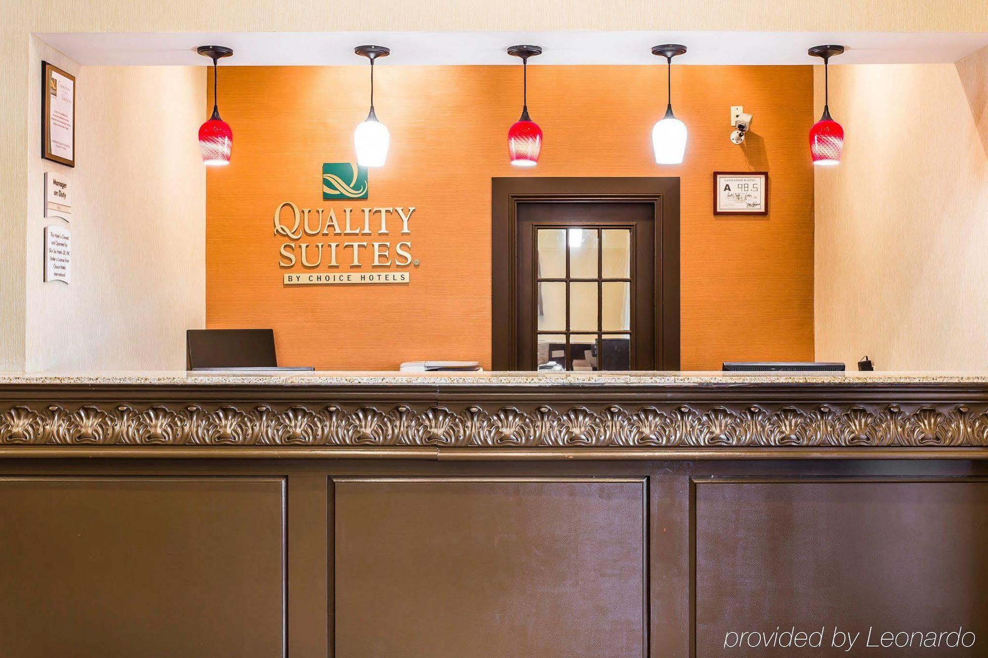 Quality Suites Convention Center - Hickory Extérieur photo